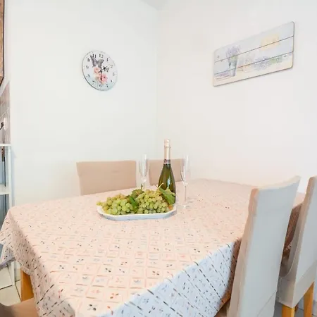 With A Parking Space - 15945 Apartment Zadar